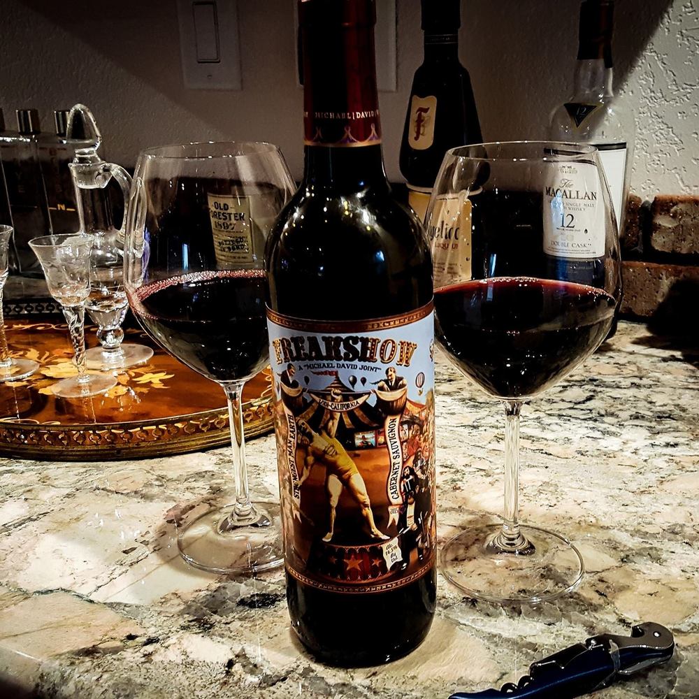 Meet your Posher, Tavi